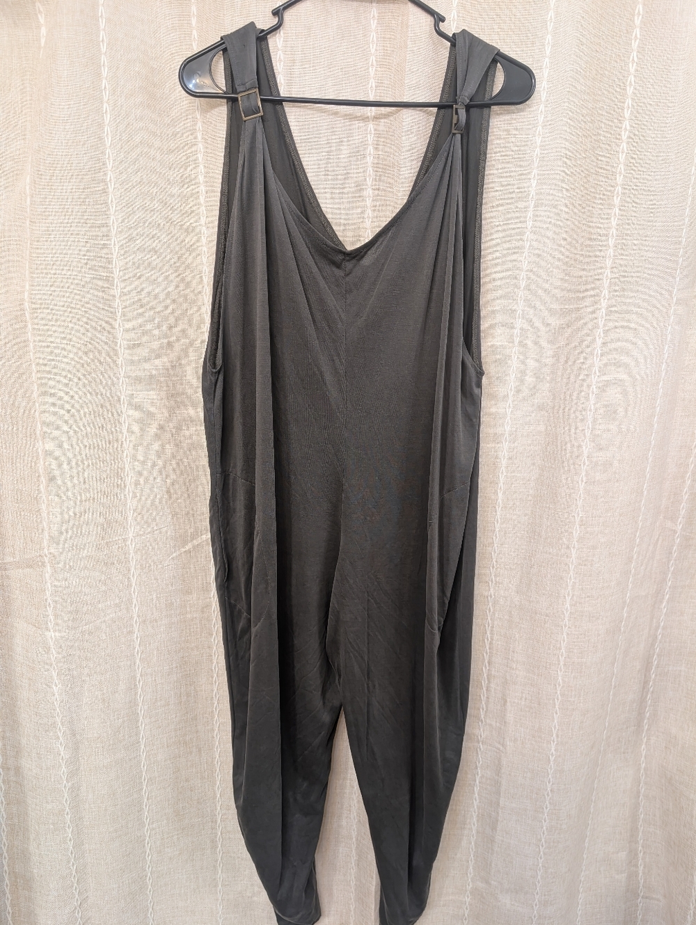 Karen Zambos Black Sleeveless V-Neck Dress
